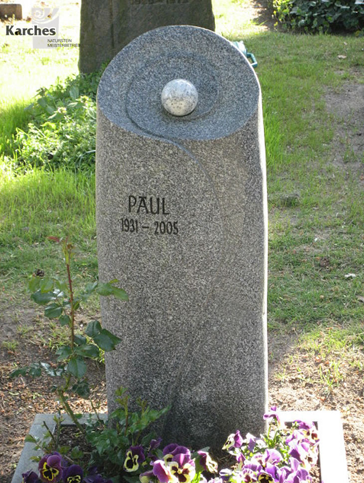 Grabmale Hannover, Grabsteine Garbsen und Naturstein Seelze - Steinmetz Hannover fertigt aus Naturstein wunderschöne Skulpturen und mehr.